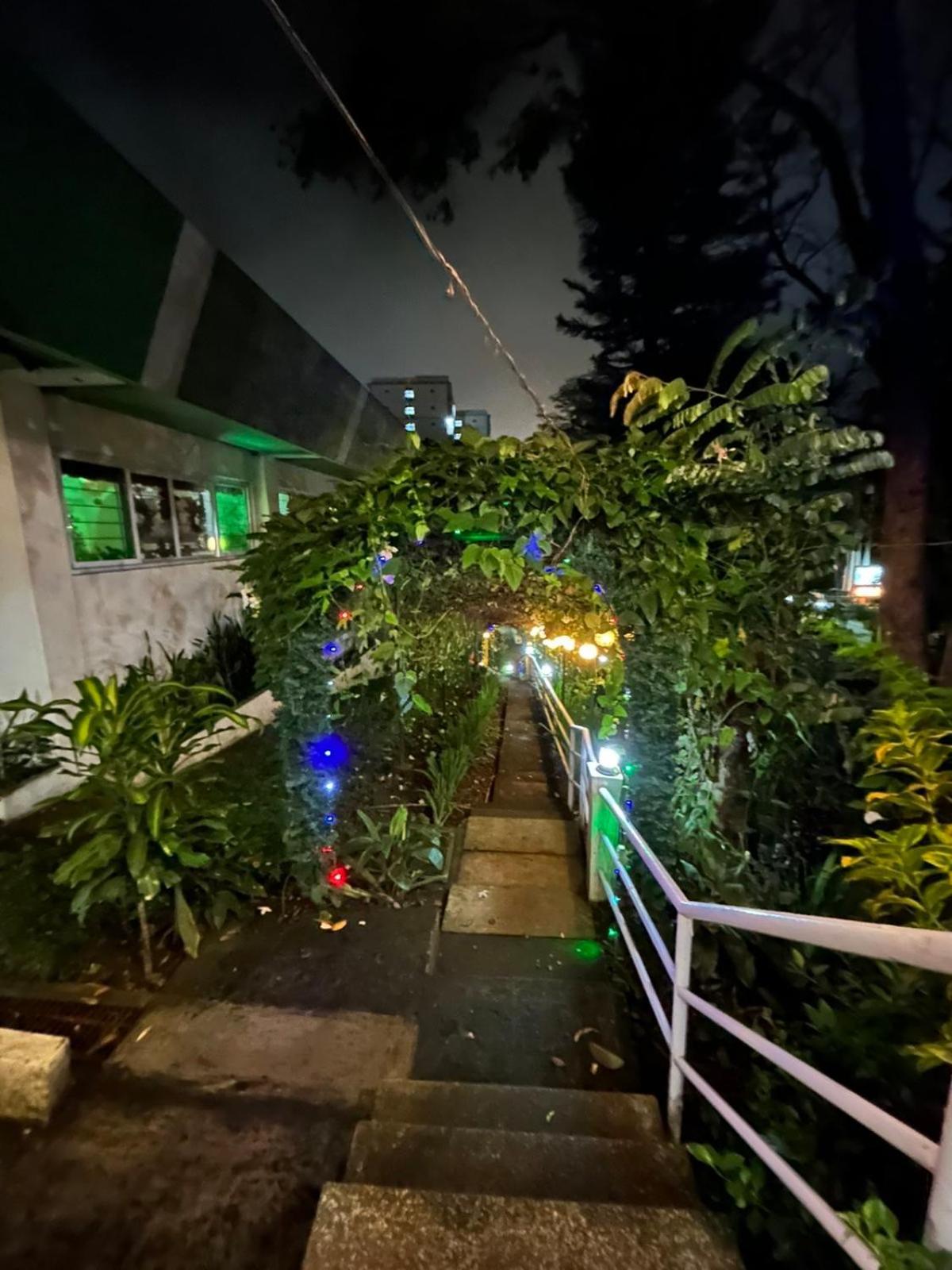 تاجيتاي All Care Bed And Breakfast المظهر الخارجي الصورة